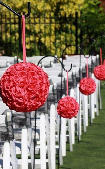 White Resin Folding Chair for outdoor wedding