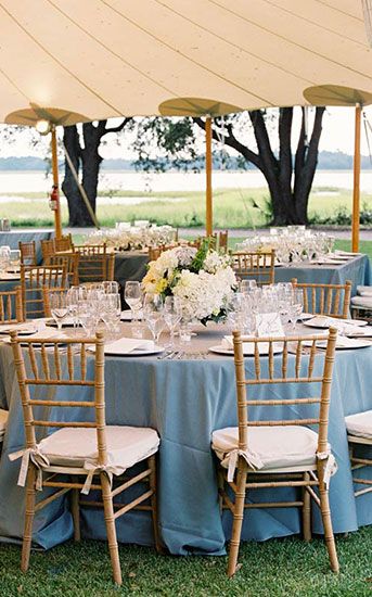 Wooden Chiavari Chair and table for outdoor weddings