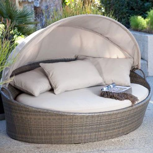 Rattan Daybed