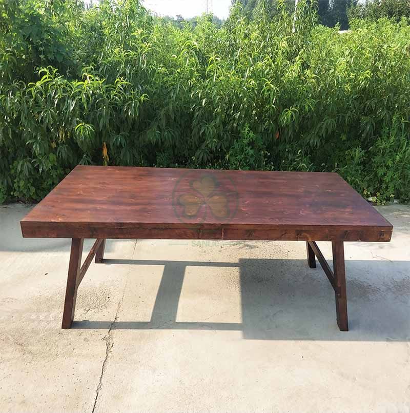 Hot Selling Country Style Farmhouse Dining Table for Various Events and Weddings SL-T2103FFDT