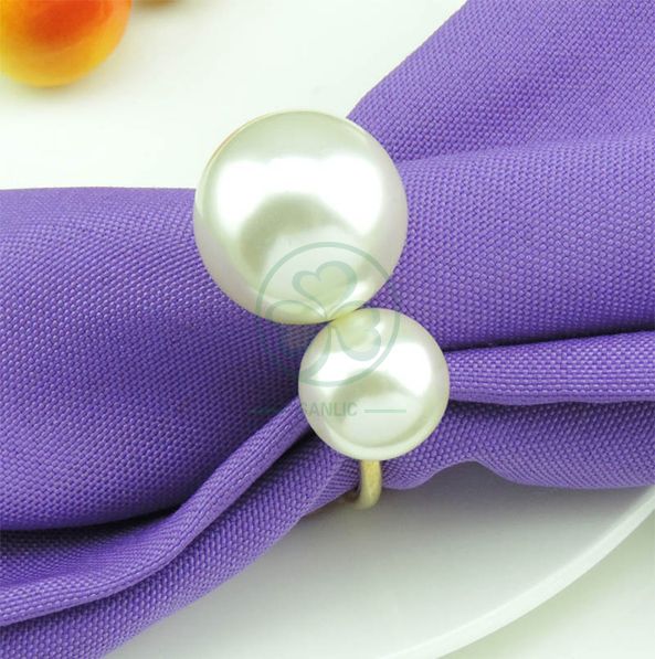 New Christmas Wreath Napkin Rings Christmas Napkin Holder Rings for Christmas Holiday Party Dinner Wedding Banquet Dinning Table Settings Decoration SL-M2064CWNR