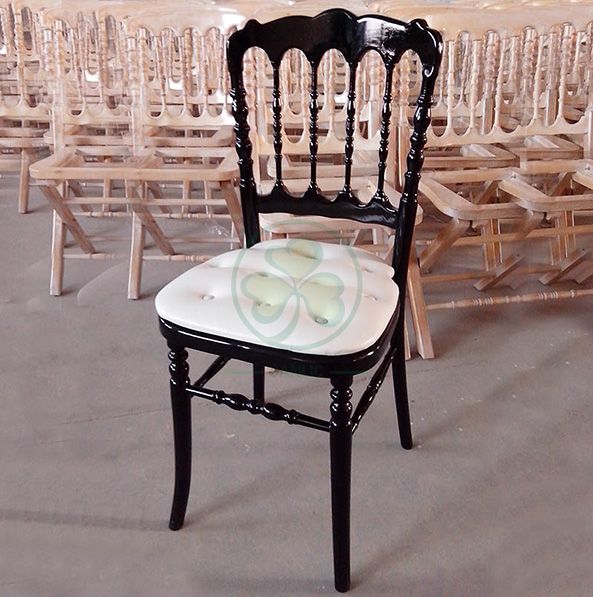 Black Classic Style Wooden Napoleon Chair for Events and Banquets SL-W1906BWNC