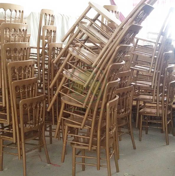 Factory Wholesale UK Style Wooden Chateau Chair for Indoor or Outdoor Weddings and Events SL-W1911WCCW