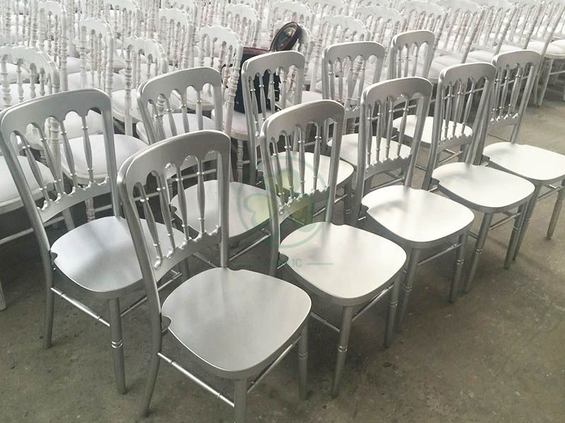 Factory Wholesale UK Style Wooden Chateau Chair for Indoor or Outdoor Weddings and Events SL-W1911WCCW