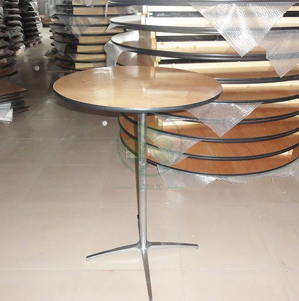 Wholesale Popular Round Wooden Bar Table for Resturant Hotel and Pubs  SL-T2089RWBT