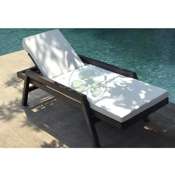 Best Seller Outdoor Chaise Lounge Sunbed Rattan Pool Lounge Chairs For Resort  SL-WR2181RPLC