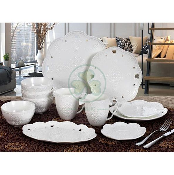 Eco Friendly White Porcelain Wedding Catering Ceramic Dinner Plates Bone China Plates  SL-CD2202WPCP